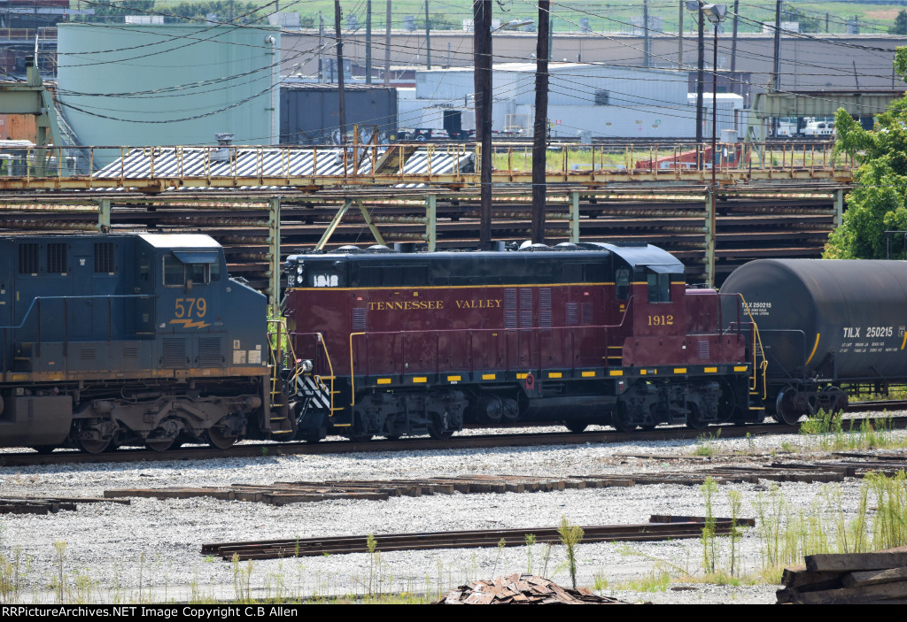 TVRM 1912 Rides W/ CSX- 2